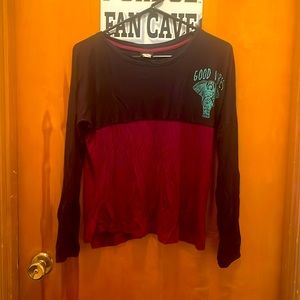 Rue 21 Good Vibes T-Shirt, size XL, colors: black/dark red.